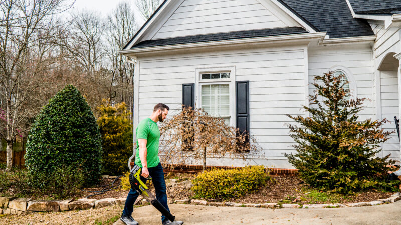 Spring Clean: Tips for Cleanliness to Sell Your Home